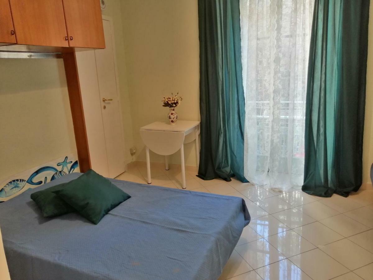 Casamare Apartment Ментона Екстериор снимка